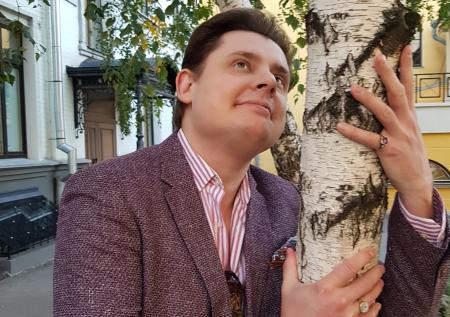 Понасенков объяснил, почему ему завидует доцент Соколов