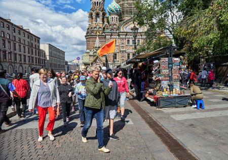 Экскурсоводов без аттестации могут начать штрафовать