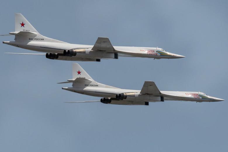 Ту-160