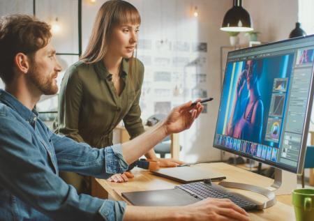 Россиянам вернули доступ к программам Adobe