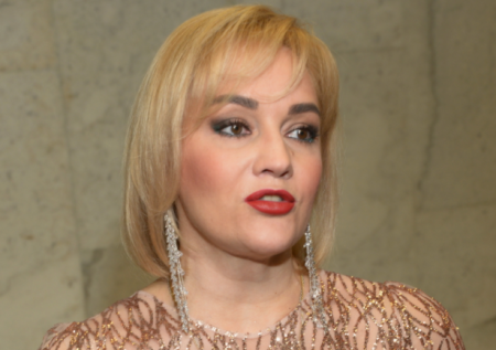 Поклонники не узнали Буланову без макияжа