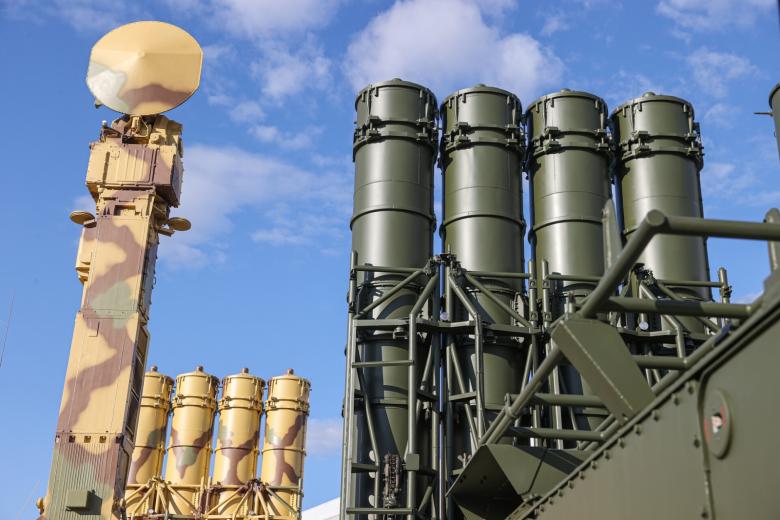 Пусковая установка ЗРС «Антей-400»