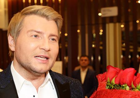 Басков вслед за Лолитой выступил в поддержку Повалий