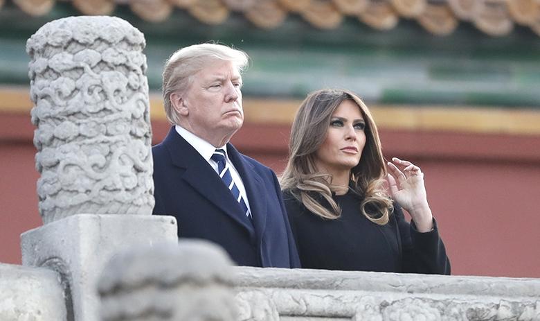 Дональд Трамп с супругой во время визита в Китай