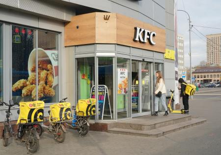 Основатель Rostic’s оценил возвращение бренда в Россию после продажи KFC