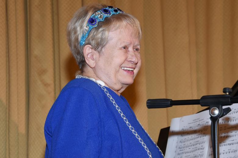 Александра Пахмутова