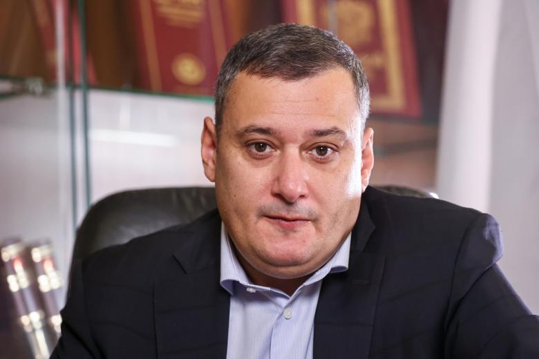 Александр Хинштейн