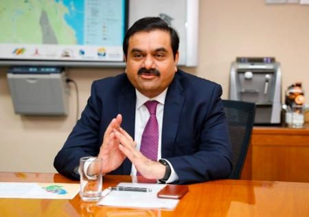 Индийский миллиардер потеснил Безоса в списке самых богатых людей планеты