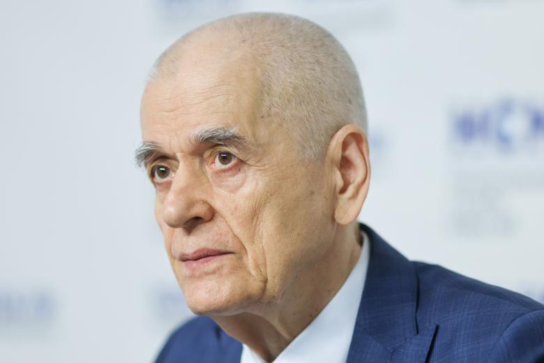 Геннадий Онищенко