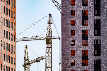Политолог предложил создать реестр для проблемных застройщиков
