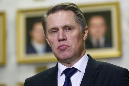 Мурашко заявил о новых категориях граждан в группе риска по COVID