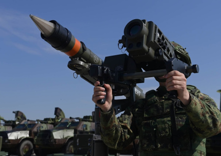 «Подсовывают неликвид»: Захарова о военных поставках Запада в Армению