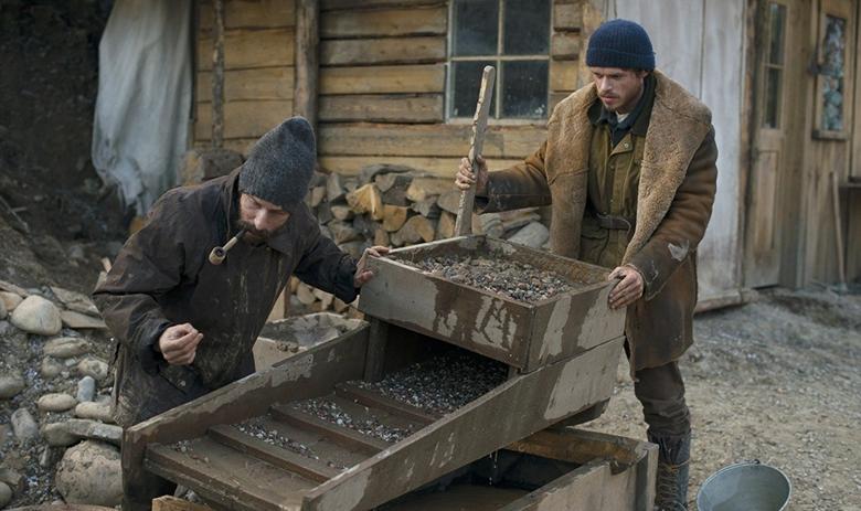 Кадр из сериала «Клондайк»