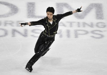 Японец Ханю выиграл короткую программу на чемпионате мира