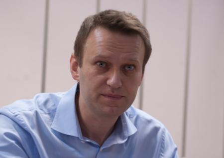 Гособвинение попросило приговорить Навального к 13 годам колонии