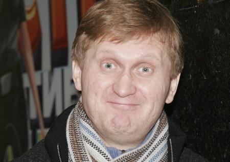 Звезда «Уральских пельменей» Андрей Рожков стал электриком