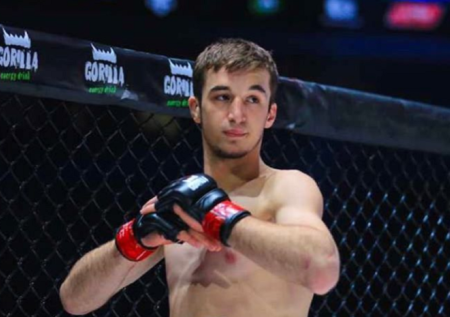 Брат Магомедшарипова подписал контракт с Bellator