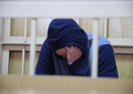 Лебедев призвал реже заключать под стражу подсудимых