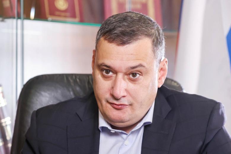 Александр Хинштейн