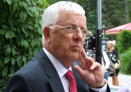 Паулс призвал оставить Вайкуле и Галкина в покое