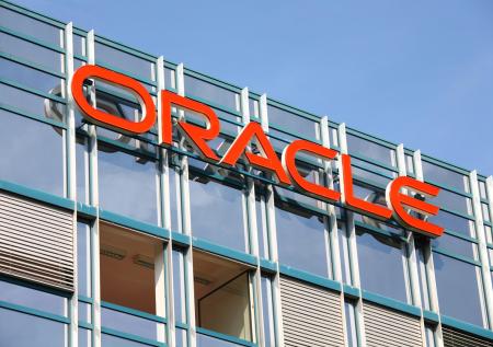 Экс-сотрудники российской «дочки» Oracle попросили помощи у Путина