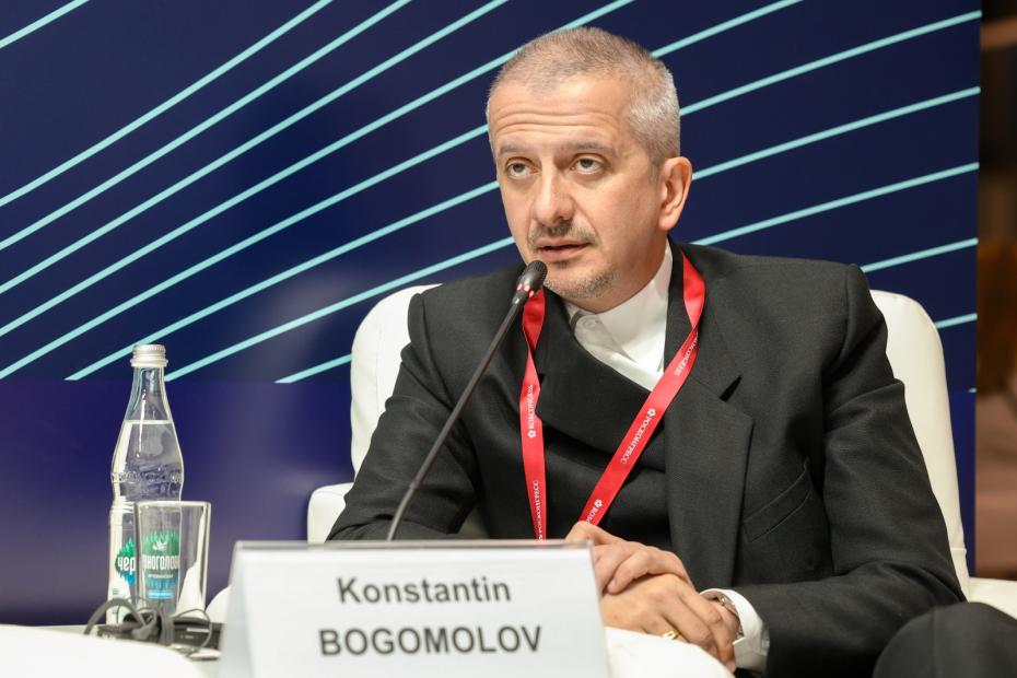 Константин Богомолов