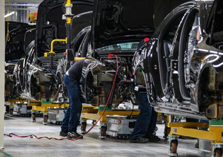 Как автомобильная промышленность реагировала на кризис