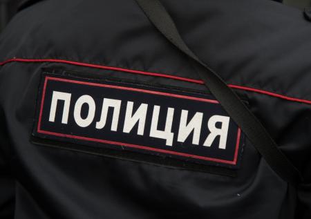 Снявшего золото с покойника полицейского приговорили к условному сроку