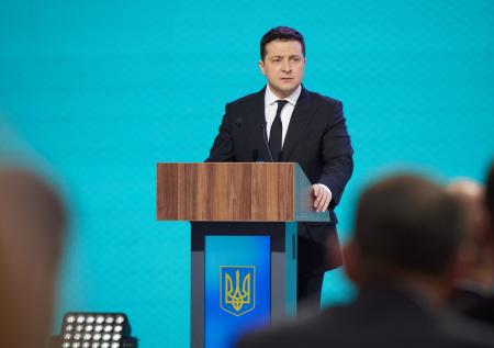 Зеленский допустил вероятность войны с Россией