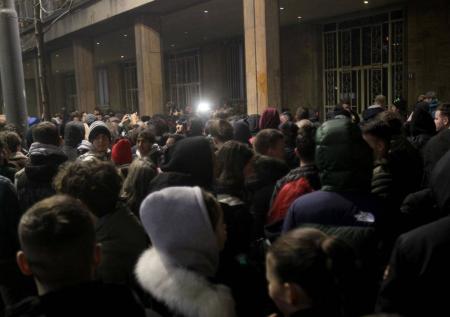 Около 29 тысяч человек вышли на акцию протеста в Белграде