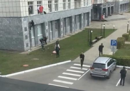 Студенты рассказали о педагоге, который вёл лекцию при стрельбе в Перми