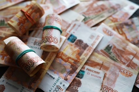 Бежавшие от ЛГБТ в Россию американцы отдали мошеннику 5 млн рублей