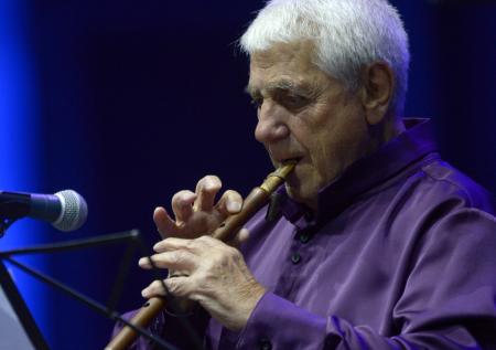 Умер автор саундтрека «Гладиатора» Дживан Гаспарян