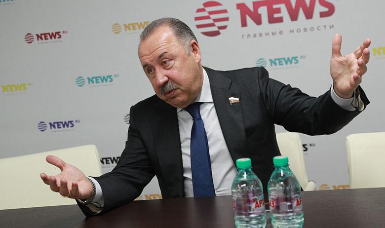 Валерий Газзаев