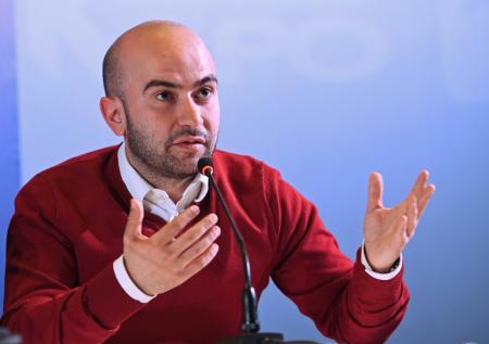 Закон или политика? Почему Арустамяна не пускали на Евро, но передумали