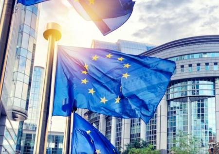 Евросоюз подтвердил готовность помогать Украине и давить на Россию