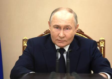 Путин предупредил военное руководство о задачах, которые надо решить