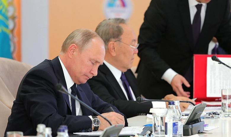 Владимир Путин и Нурсултан Назарбаев
