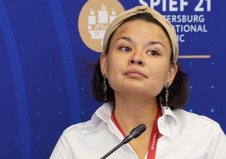 Дочь Шойгу показала округлившийся живот