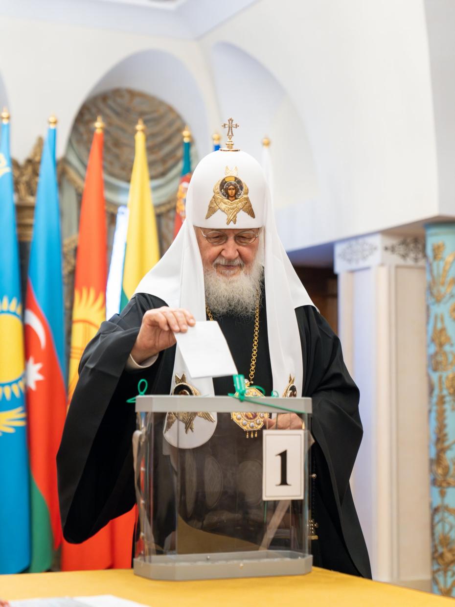 Патриарх Московский и всея Руси Кирилл принял участие в выборах депутатов Московской городской думы