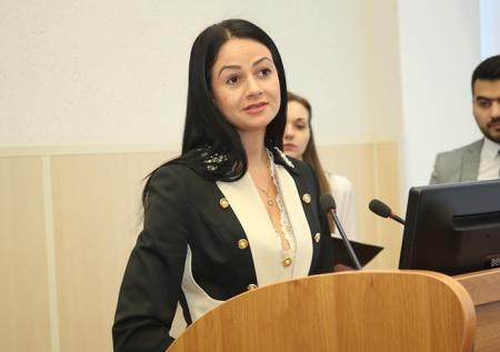Чиновница Глацких ушла в отпуск после слов о молодёжи