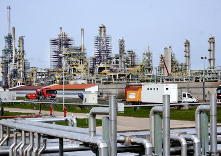 Борьбу с нефтью и газом сочли угрозой планетарному будущему