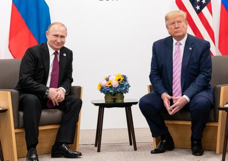 Разговор Путина и Трампа попал на обложку испанского журнала
