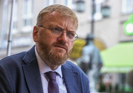 «Никакого удивления»: Милонов о клипе геев, обещавших «переделать детей»