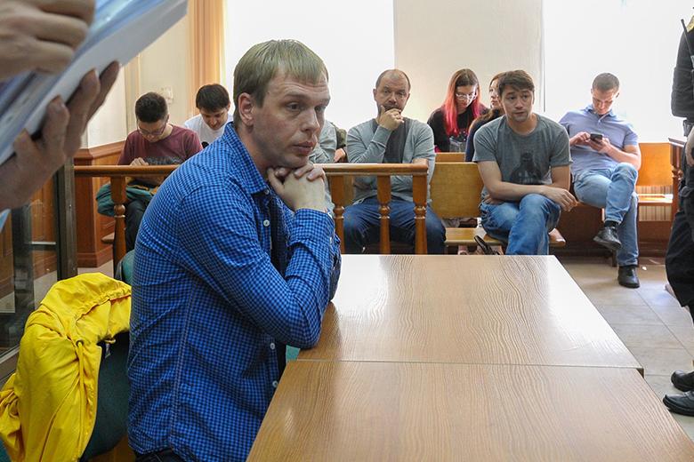Иван Голунов в зале суда