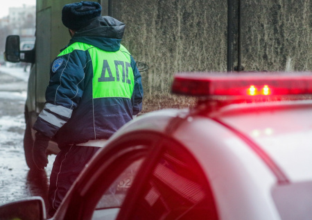 Похитившим 1,1 млрд рублей на авто для ГАИ грозит от девяти лет колонии