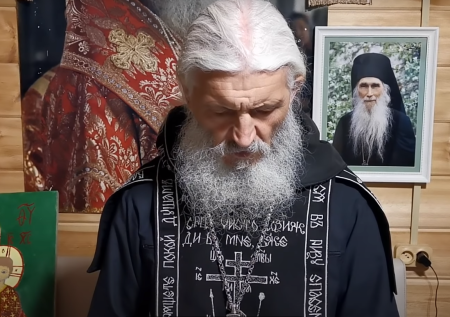 «Архиереи, покайтесь»: схимонах Сергий вновь отказался прийти на суд