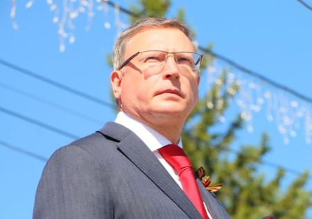 Губернатор Омской области заболел коронавирусом