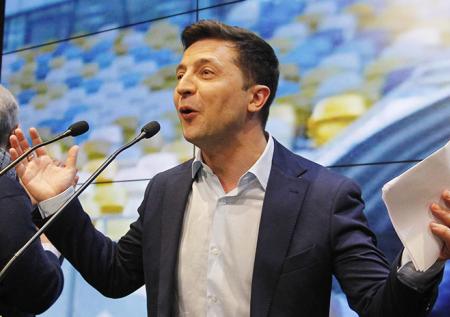 Зеленский назвал депутатов Рады мелкими мошенниками