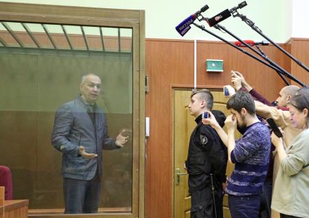 Экс-чиновнику Шестуну добавили шесть месяцев колонии